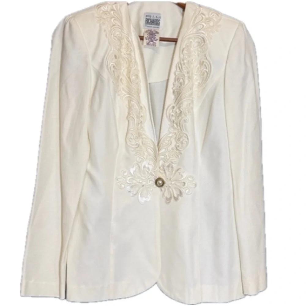 R&M Richards by Karen Kwong cream embroidered